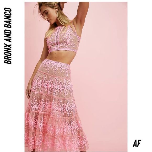 BRONX AND BANCO MEGAN PINK TWO PIECE SET NWT 3D FLORAL LACE TOP AND SKIRT - Picture 8 of 12